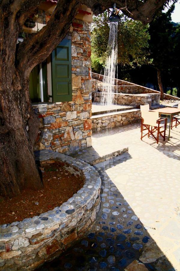 Casa Milos Stone Chalets Alónnisos Eksteriør bilde