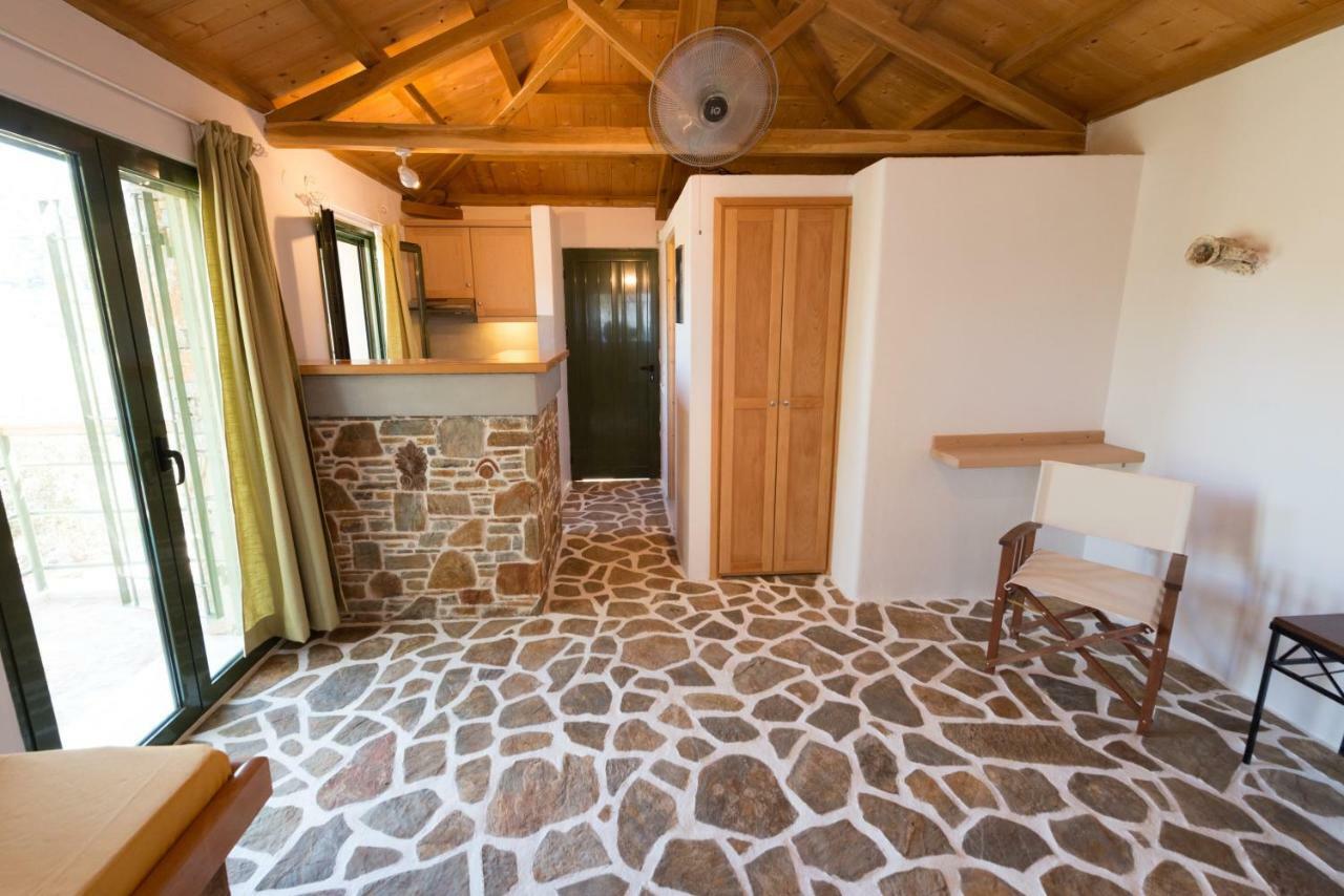 Casa Milos Stone Chalets Alónnisos Eksteriør bilde