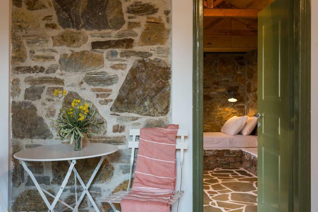 Casa Milos Stone Chalets Alónnisos Eksteriør bilde