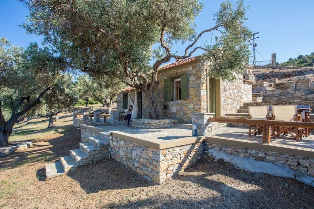 Casa Milos Stone Chalets Alónnisos Eksteriør bilde
